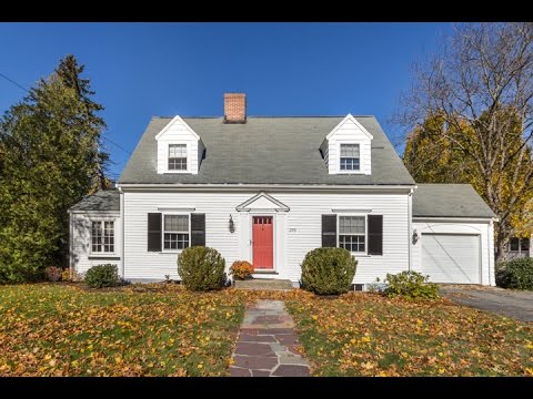 296 Porter St, Melrose MA - Lorraine Gately - Tel 781-844-5191