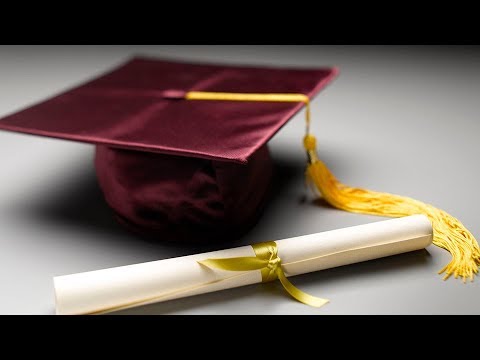 É MELHOR FAZER CURSOS ACADEMICOS FORMAIS OU CURTA DURAÇÃO EM ESCOLAS DE NEGÓCIOS 