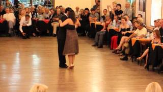 Facundo de La Cruz y Paola Sanz en "Yira - Yira Milonga"