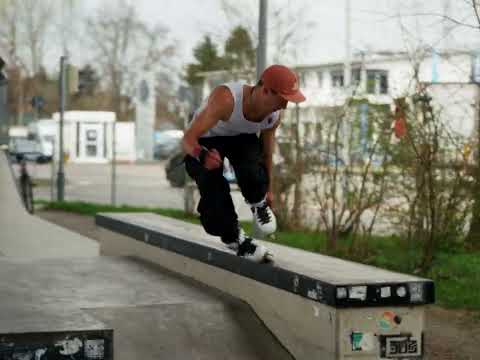 Under the Bridge - Michael Müller