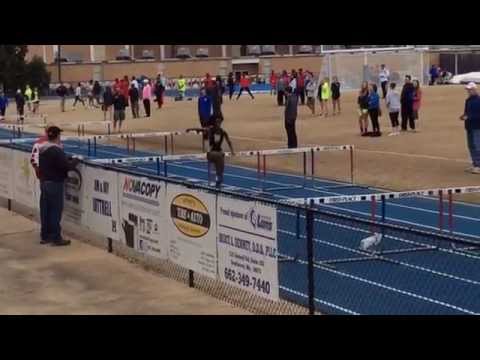Shuttle Hurdle Relay @ 2015 Bonner Relays