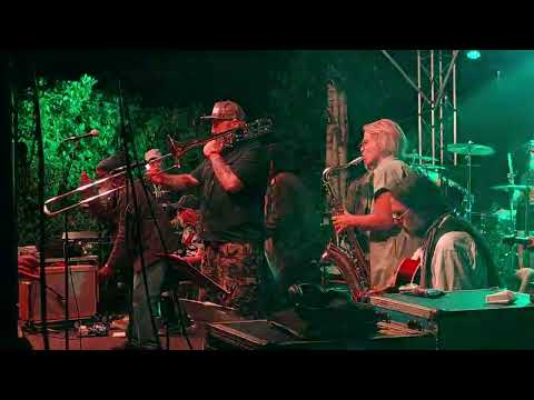 Gracys Bash 2023 family ting Dr.Ring Ding Sofa Connection Horace Andy