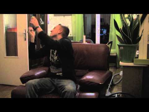 VALD ft AD dans PAULINE KERCH [VALD.TV]