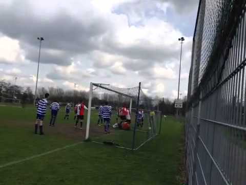 XerxesDZB B1 (za) vs. Feyenoord, sc (AV) B1 (za) 27-4-2013 13:38