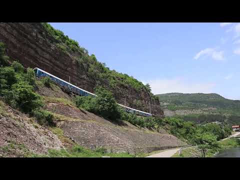 Моят любим влак 7622 София - Видин, заснет от любимата ми гледна точка:)