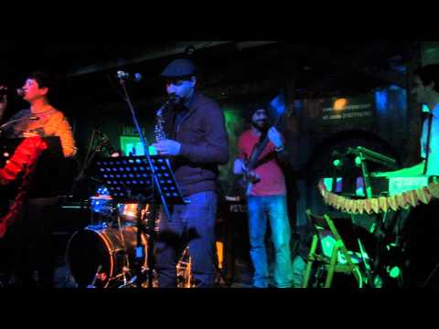 Tommy & The Jazzholes feat. Hazel - Fever