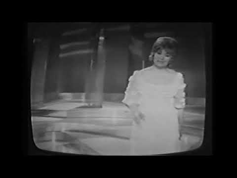 John Hanson & June Bronhill - 'Love Unspoken' from THE MERRY WIDOW - Rare television clip.