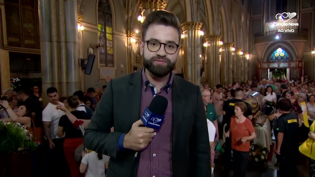 Relíquias de Santa Teresinha chegam em Taubaté, interior de São Paulo