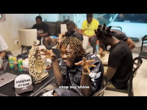 Showbezzy (Showboy) - Divine (visualizer)