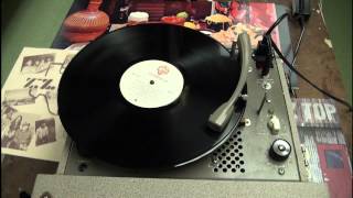 ZZ Top - &quot;Waitin&#39; for the bus/Jesus just left Chicago&quot; on tube record player