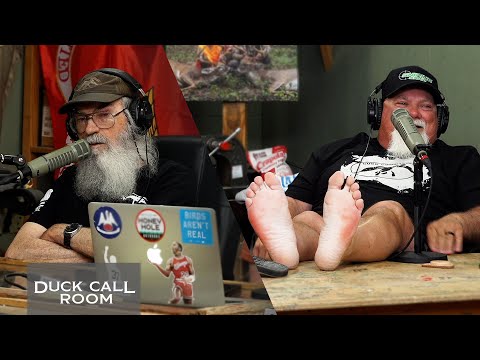 Uncle Si Is So Ready for Elon Musk to Free Twitter | Duck Call Room #134