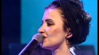 Alisha&#39;s Attic - Wish I Were You - Top Of The Pops - Friday 8th January 1999