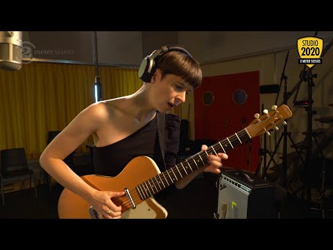 Luwten - Control (Live on 2 Meter Sessions, 2020)
