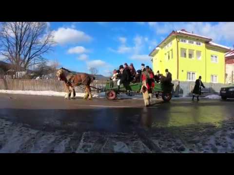 Tradiții de Anul Nou din comuna Vatra Moldoviței - Pensiunea Alexandra