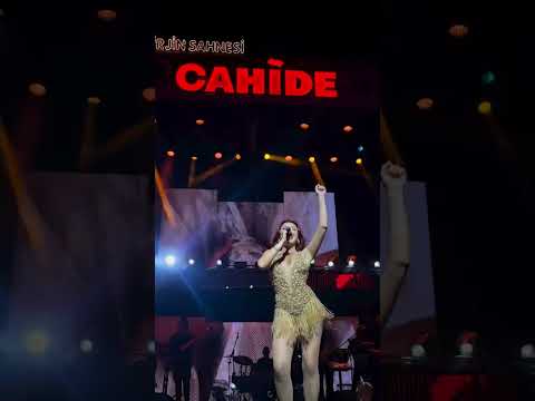 Melek Mosso - Balerin (Yeni şarkı 2024 / Canlı sahne performansı)
