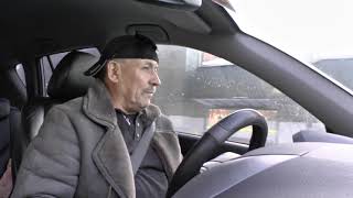 Как мы встречаем Новый Год ... Один на костылях, другой, тело в кустах !!! Автово