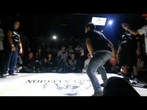 Gorilla Legion Battle