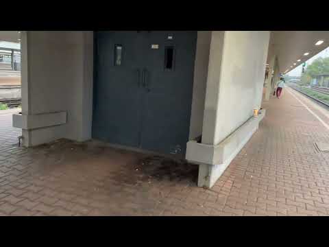 Abfahrt TRI-Sonderzug auf der Linie RB32 nach Dortmund in Duisburg Hbf