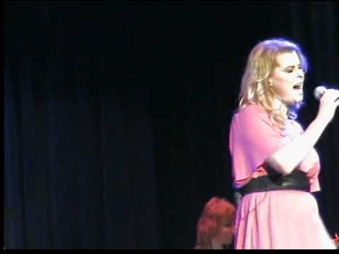 Iveta Bartošová - Dva roky prázdnin (ŽIVĚ)