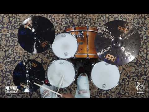 Meinl 15" Classics Custom Dark Hi-Hats - 1300/1502g (CC15DAH-1111417Z)