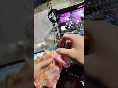 Si no se puede parar a comer. 📽️🕹️👨‍💻 #broadcast #streaming