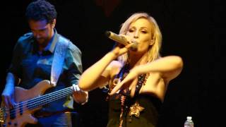 Natasha Bedingfield - &quot;Recover&quot; (Live in San Diego 7-2-11)