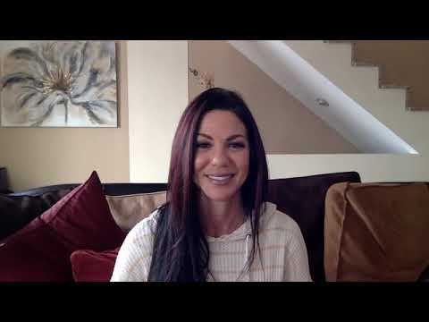 Movie Reviews and More talks with Co-Hosts Linda Steele and Terri Marie #6 April 17th 2020.