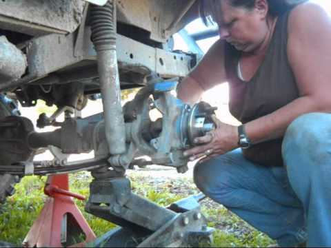 Vtjeepgirl Changes Wheel Bearing