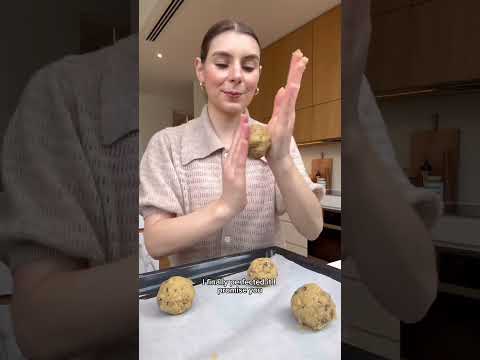 The BEST New York Choc Chip Cookies 🍪