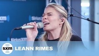 LeAnn Rimes performs 'You and Me and Christmas' at SiriusXM