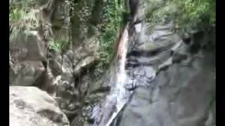 preview picture of video 'Waterfalls of Sri Lanka -  Watagoda Wasserfälle'