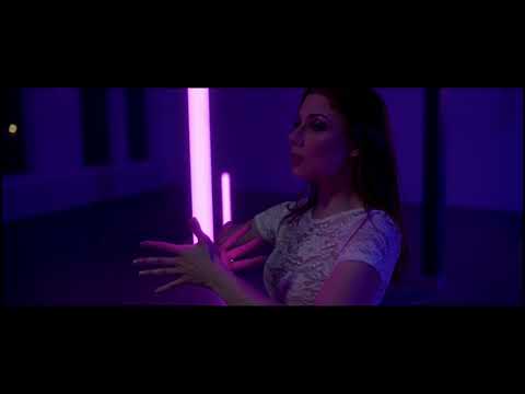 Moira Menari & Jenny Kaufmann - Dance Monkey