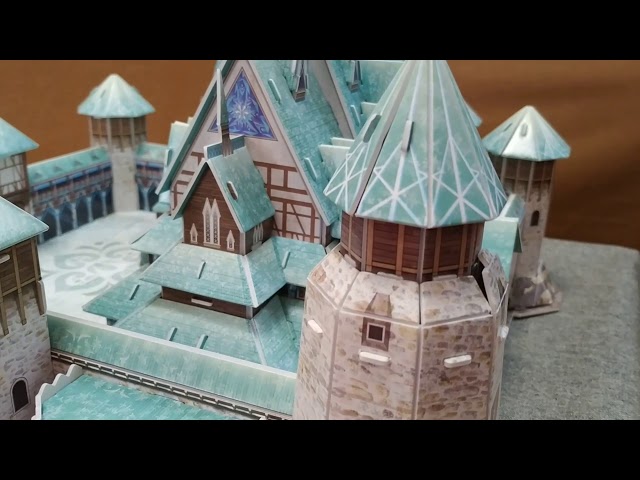 Vídeo relacionado con University Games U08549 Disney Frozen Arendelle Castle 3D Puzzle