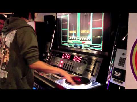 DJ Mass MAD Izm* - naughty girl @ Queen's Palace [DPA]