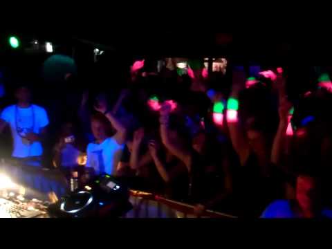 Subb-an featuring Beckford - 'The Lovers Night' Live at Below NYD