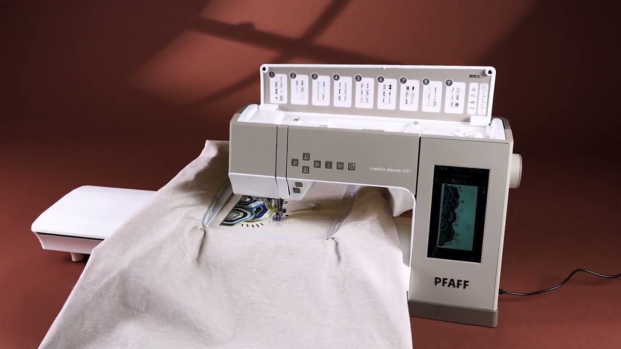PFAFF® creative elevate™ 680