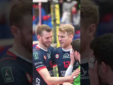 📸About last night. #unsolocuore #a2mvolley #credembanca #matchday #pallavolo #volleyball