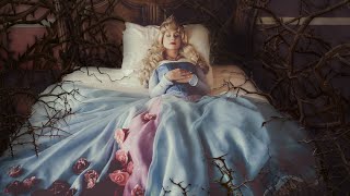 Sleeping Beauty - Traci Hines (OFFICIAL VIDEO)