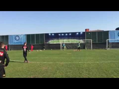 VIDEO - Napoli, bel tiro di Marko Rog!