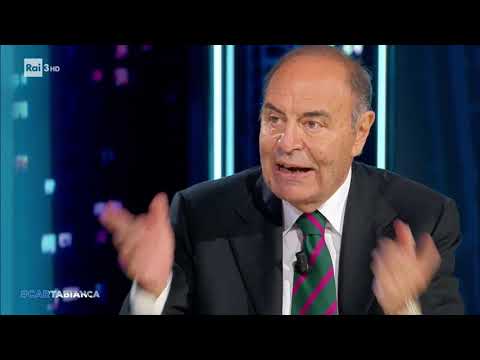 Bruno Vespa UMILIA la no vax Maddalena Loy: "Signora, io ho fatto la terza dose"