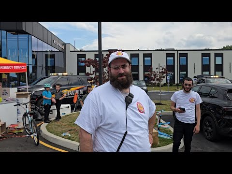Chavivim Car Safety Drive-Thru at the Westwood Office Parking Lot in Toms River