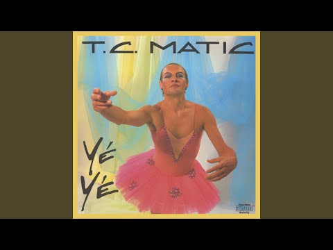 Elle Adore Le Noir Pour Sortir Le Soir