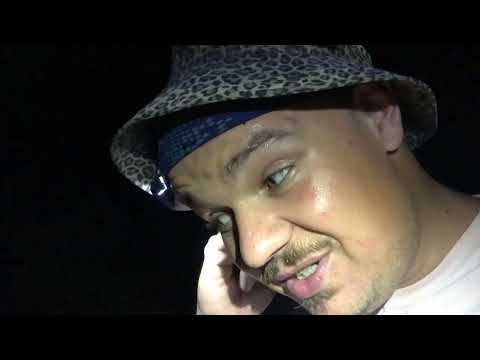 Tajná nudapláž, zlaňovanie útesov o pol noci.