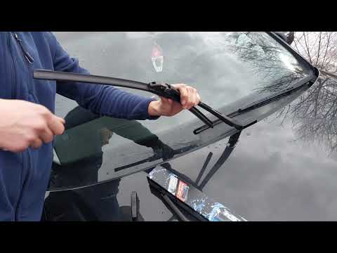 How to change front wiper blades on AUDI A4 B7 tutorial / Bosch Aerotwin wipers