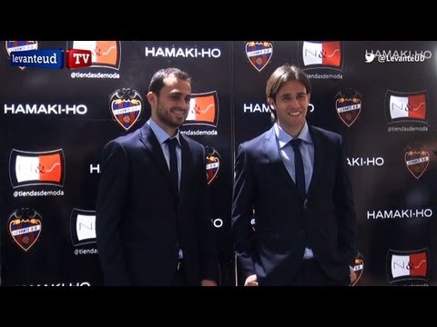 Acquafresca y Vyntra visitan Tiendas N&S para recoger su traje Hamaki-ho