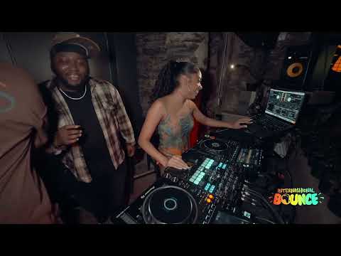 Play Video Youtube Video