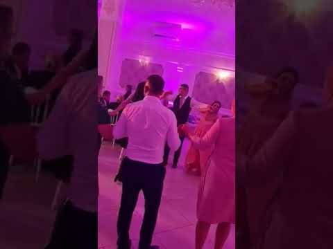 Angela Damsa -Finu si cu nasu ( Cover Live -Fane Banateanu )