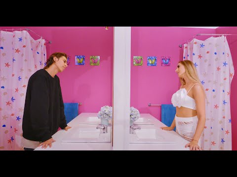 Wiktoria Tracz - Taki Sam (Official Video)