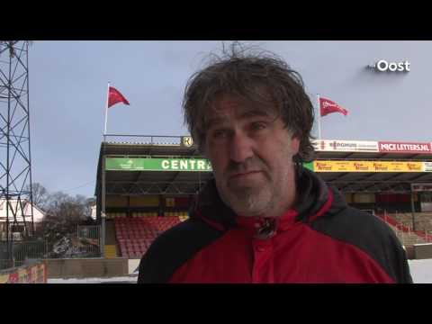 Regen en sneeuw teisteren grasmat Adelaarshorst; doorgaan GA Eagles - AZ onzeker