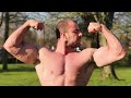 Training on LOCKDOWN / Flexing in the park